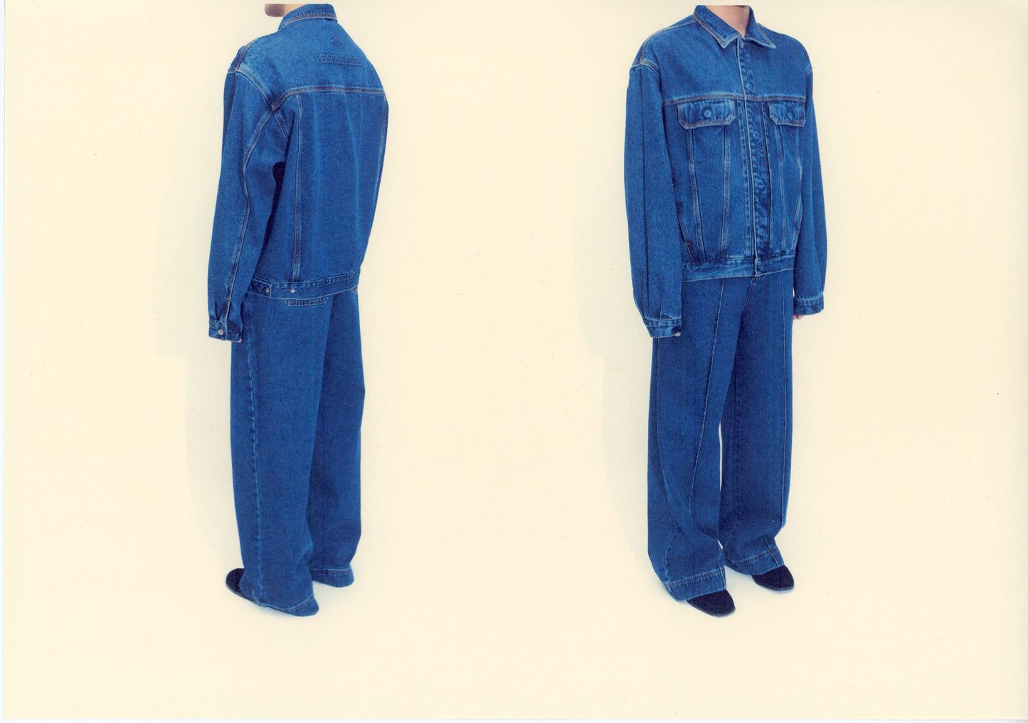 NAVY OVERSIZED DENIM JEANS